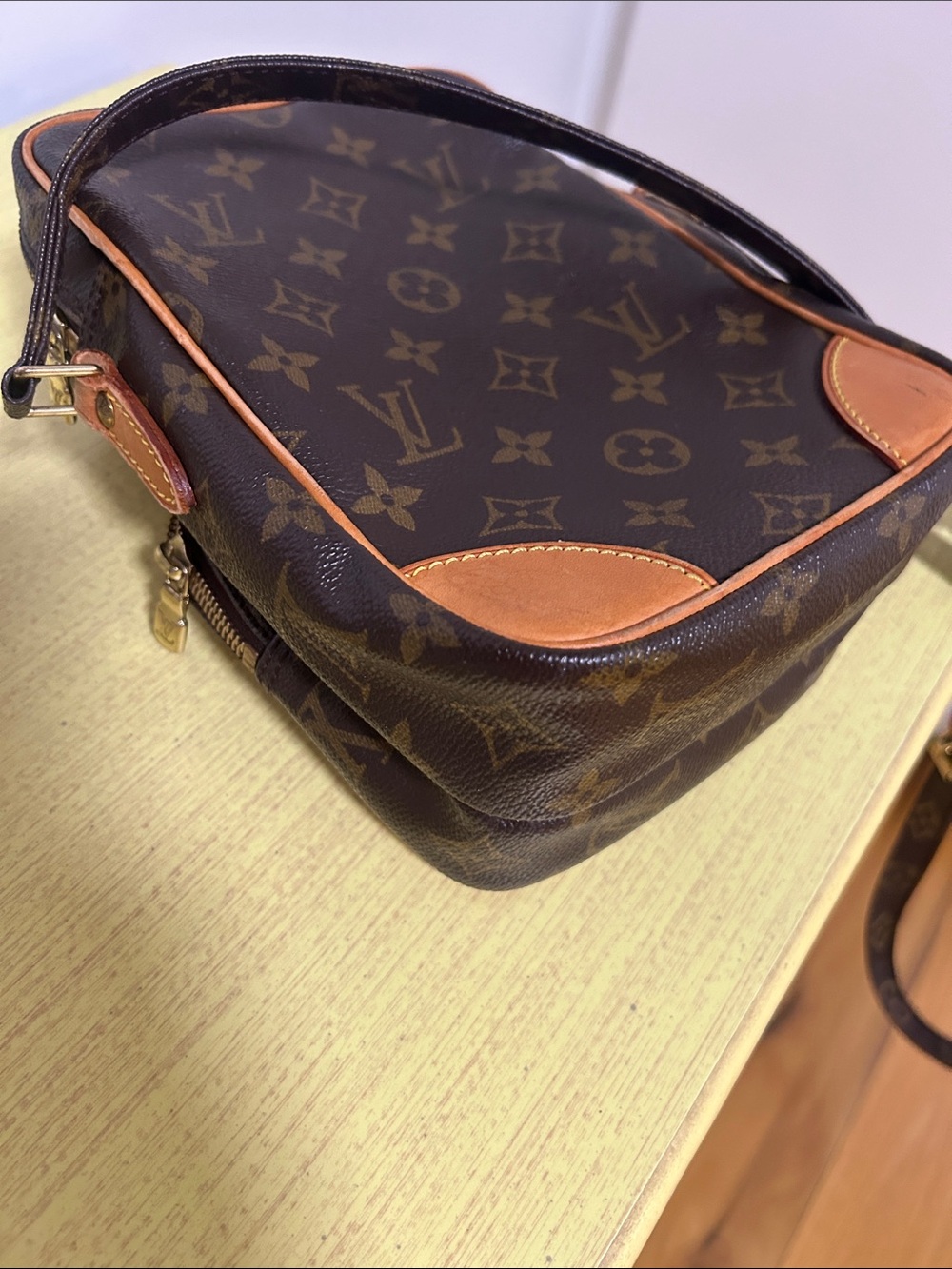 Louis Vuitton Monogram Crossbody Bag in Brown and Tan - Picture 11 of 13